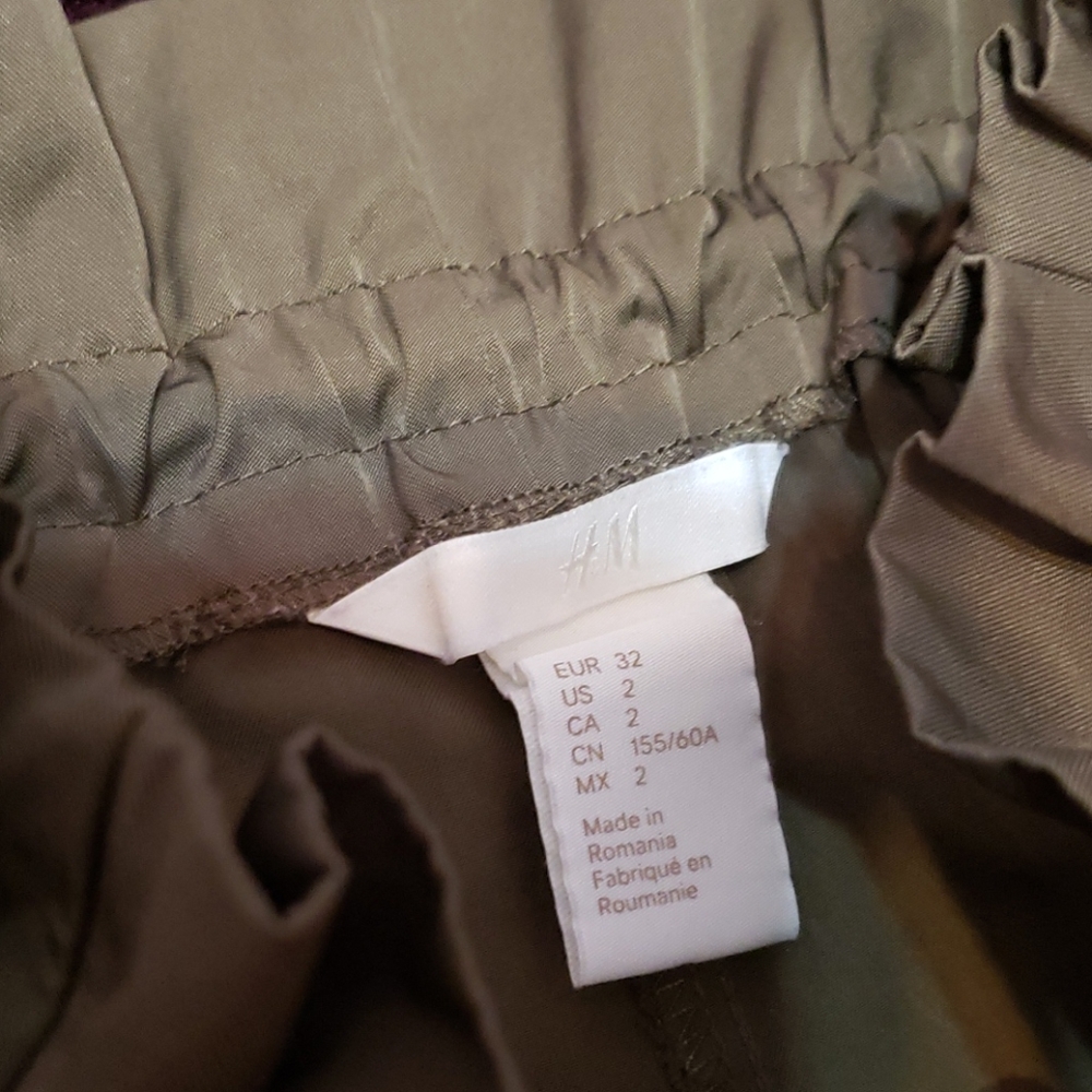 🔴 🆓️ FREE* H&M Swishy Drawstring Parachute Windbreaker Track Jogger Pants - Picture 4 of 5